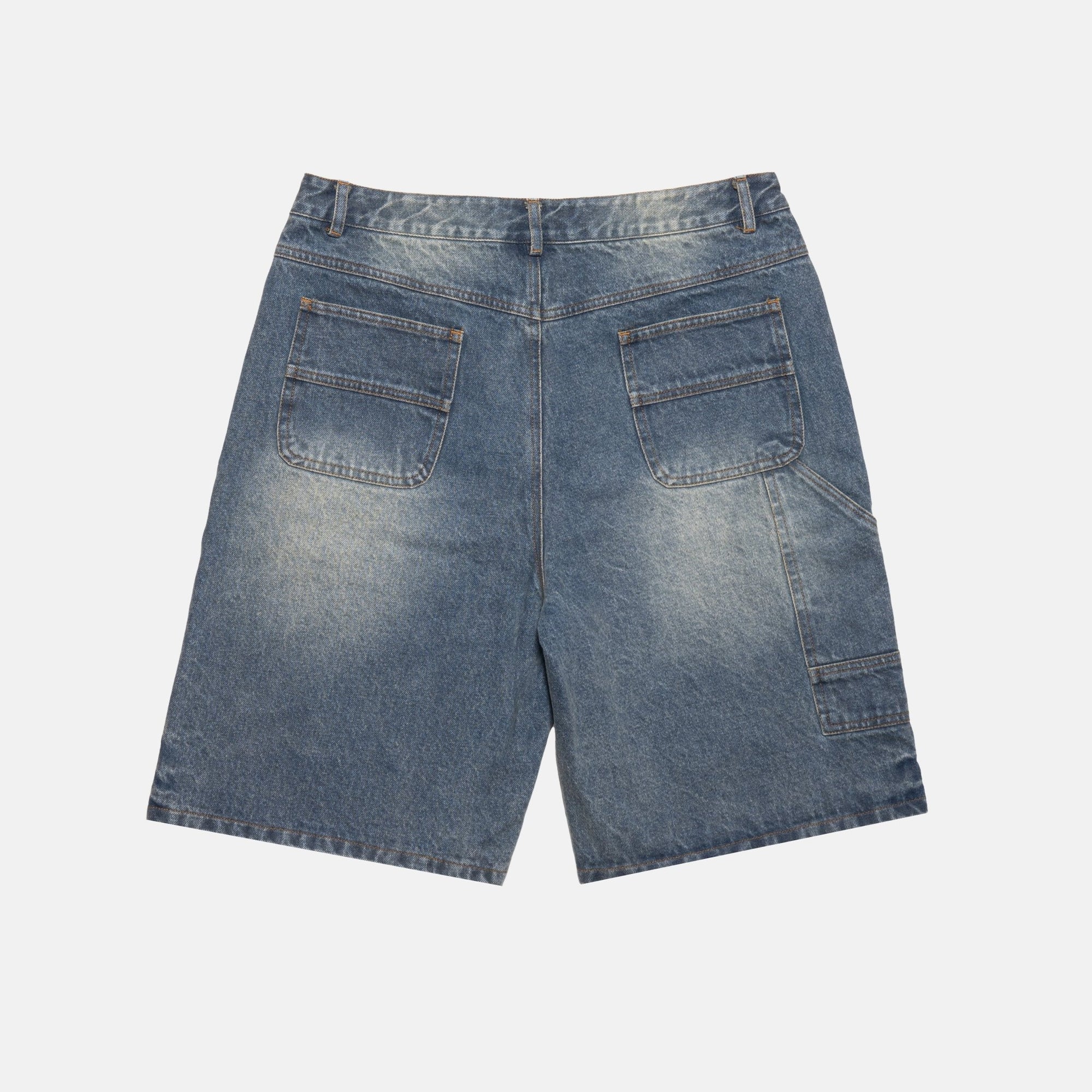 LIGHT WASH JEAN SHORT - Nostalgia